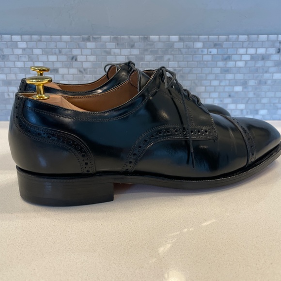 Johnston & Murphy Black Oxford Shoes - Picture 4 of 9
